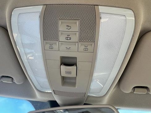Used 2010 Mercedes-Benz C 300 Sedan image 20