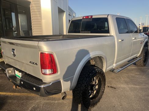 Used 2018 RAM 2500 Laramie AWD/4WD image 7