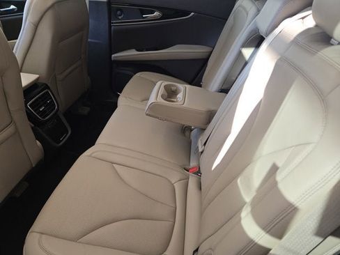 Used 2023 Lincoln Nautilus Reserve w/ Equipment Group 201A image 19