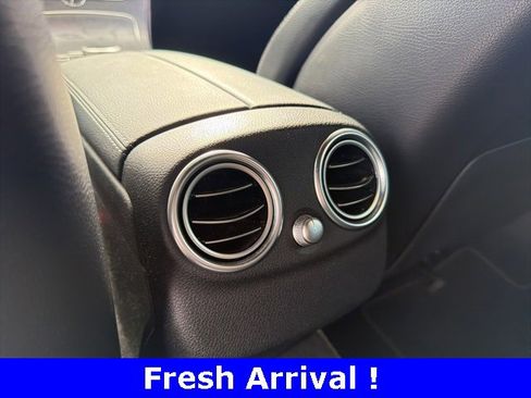 Used 2019 Mercedes-Benz C 300 C 300 image 13