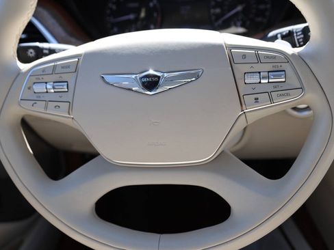 Used 2020 Genesis G90 3.3T Premium AWD/4WD image 18