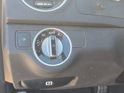 Used 2012 Mercedes-Benz C 300 4MATIC Sedan image 13