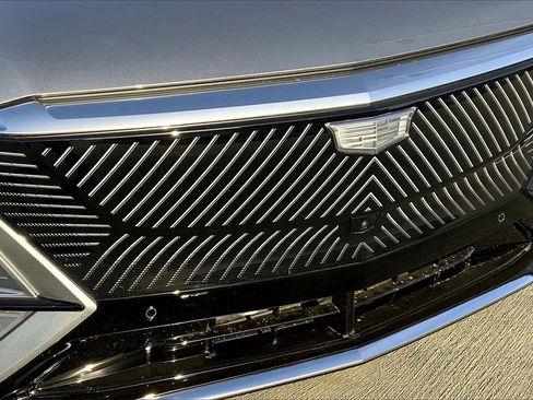 New 2025 Cadillac Lyriq Luxury image 35