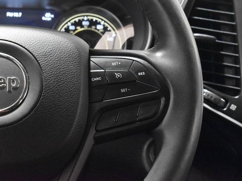 Used 2022 Jeep Cherokee Trailhawk AWD/4WD image 10