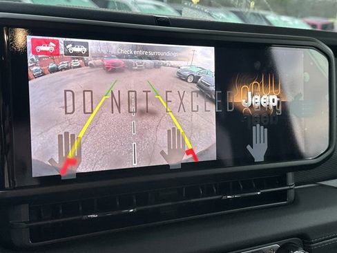 New 2025 Jeep Wrangler Unlimited Rubicon w/ XTREMEE 35" Tire Package image 29