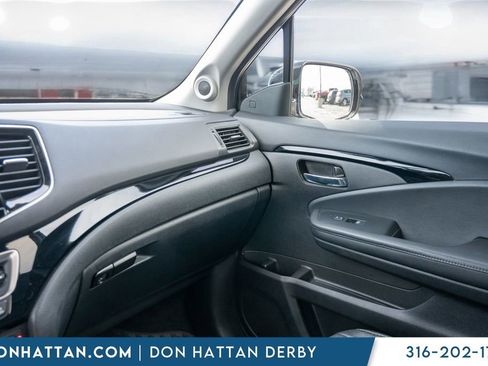 Used 2022 Honda Pilot Elite image 17