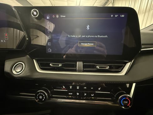 Used 2025 Chevrolet Equinox LT image 29