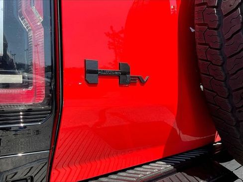 Used 2026 GMC Hummer EV SUV w/ LPO, Dark Essentials Package AWD/4WD image 26