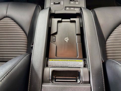 Used 2022 Toyota Highlander XSE FWD image 35