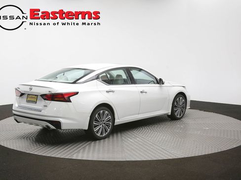 Used 2023 Nissan Altima 2.5 SL AWD/4WD image 42
