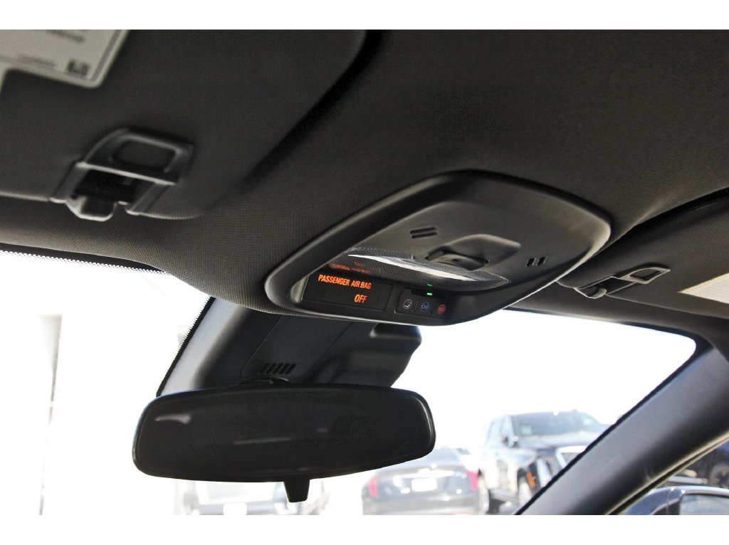 Used 2025 Buick Envista Sport Touring w/ Convenience II Package FWD image 25