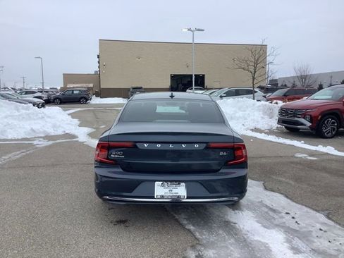 Used 2023 Volvo S90 B6 Ultimate image 5