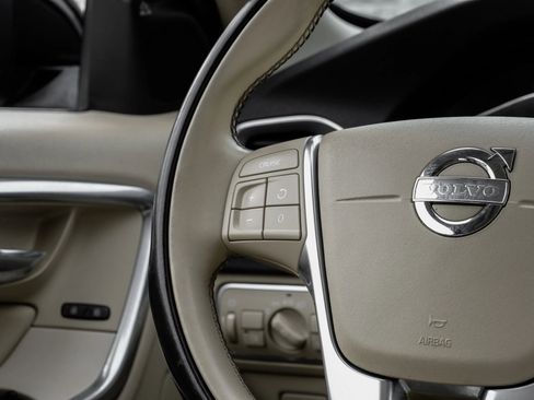 Used 2015 Volvo S60 T5 Premier image 14