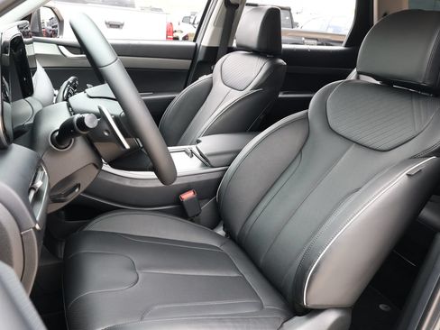 Used 2025 Hyundai Palisade SEL FWD image 27