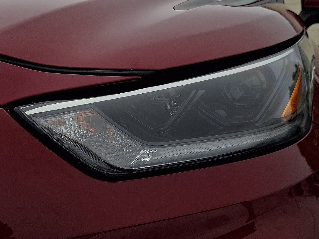Used 2021 Toyota Highlander XLE AWD/4WD image 8