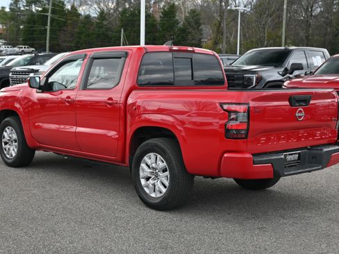 Used 2022 Nissan Frontier SV image 11