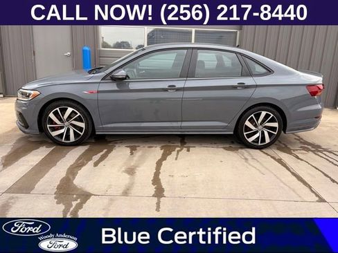 Used 2019 Volkswagen Jetta GLI image 3