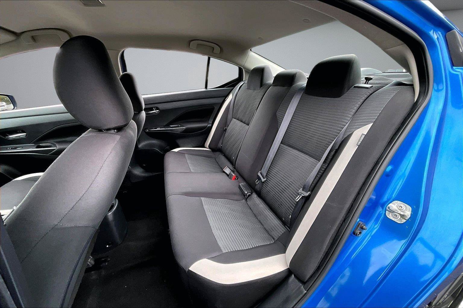 Used 2021 Nissan Versa SV FWD image 22