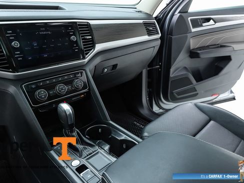 Used 2023 Volkswagen Atlas SE w/ Panoramic Sunroof Package FWD image 23