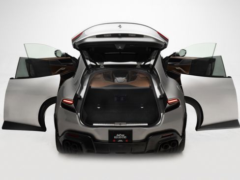 Used 2024 Ferrari Purosangue AWD/4WD image 29