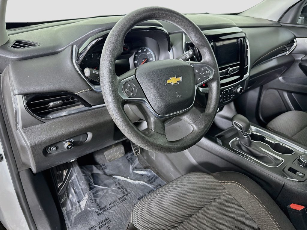 Used 2021 Chevrolet Traverse LS w/ LPO, Cargo Package FWD image 9