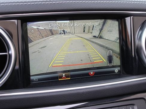 Used 2020 Mercedes-Benz SL 550 image 6