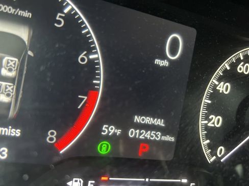 Used 2024 Honda Civic Sport image 10