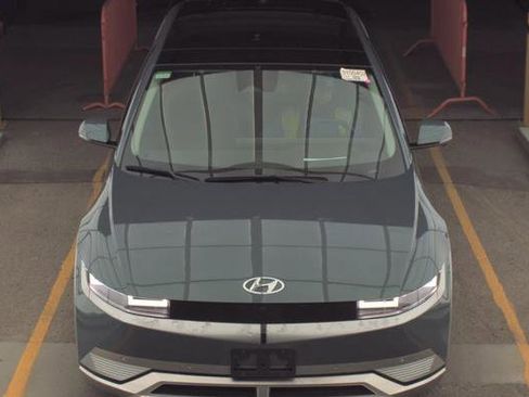 Used 2024 Hyundai Ioniq 5 Limited image 3