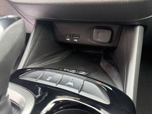 Used 2024 Buick Envista Avenir image 21