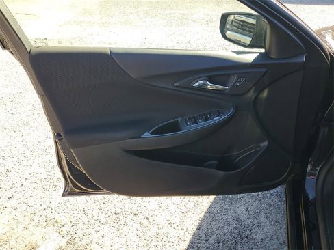 Used 2024 Chevrolet Malibu LT image 10