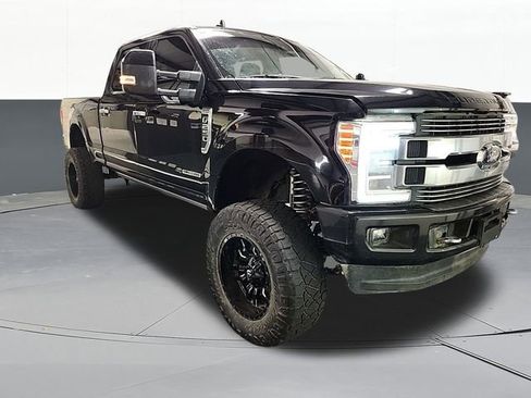 Used 2019 Ford F250 Limited image 1