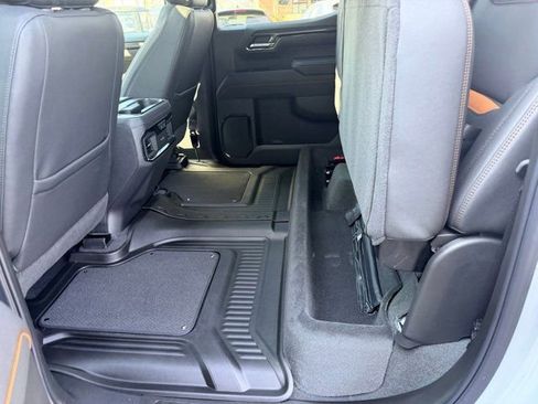 Used 2025 GMC Sierra 1500 AT4 w/ AT4 Premium Package image 17