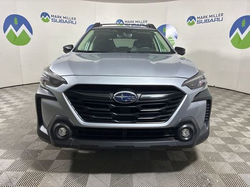 Certified 2025 Subaru Outback Onyx Edition w/ Tech Package 2 AWD/4WD image 2