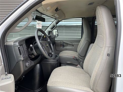 Used 2025 Chevrolet Express 3500 LS RWD image 20