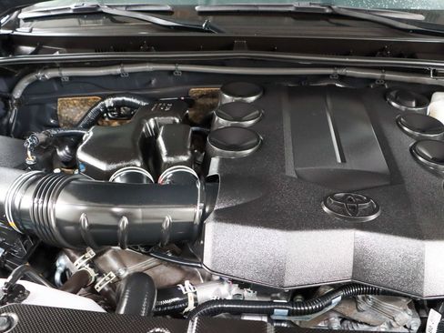 Used 2024 Toyota 4Runner TRD Off-Road Premium w/ Moonroof Package AWD/4WD image 30