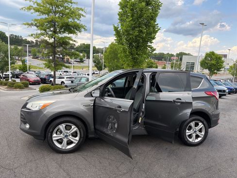 Used 2014 Ford Escape SE FWD image 18
