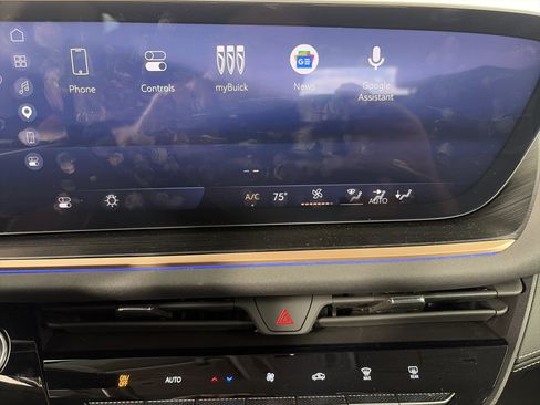 Used 2025 Buick Envision Sport Touring AWD/4WD image 20