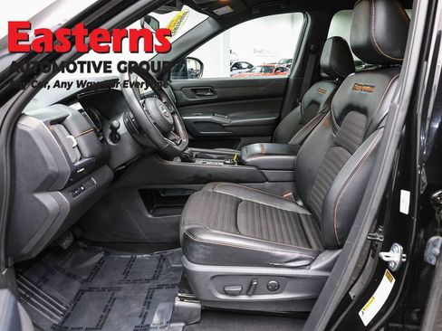Used 2023 Nissan Pathfinder Rock Creek AWD/4WD image 14