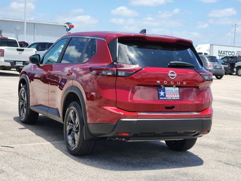 New 2026 Nissan Rogue SV FWD image 3