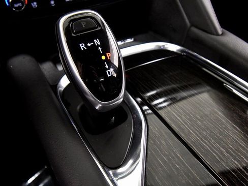 Used 2020 Buick Enclave Avenir w/ Avenir Technology Package image 29