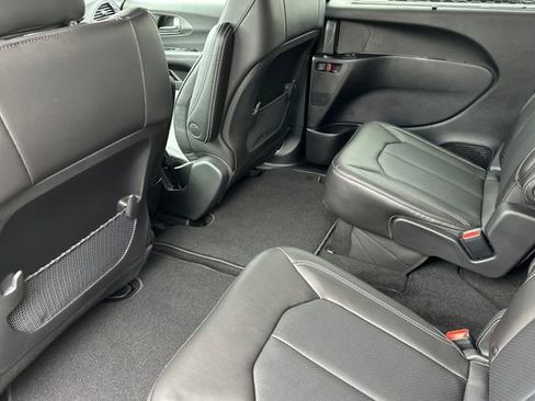 New 2026 Chrysler Voyager LX image 12