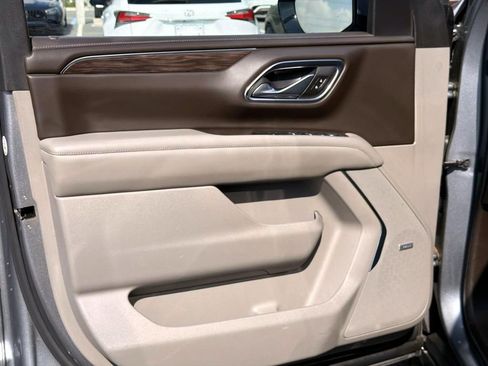 Used 2021 Chevrolet Tahoe Z71 image 16