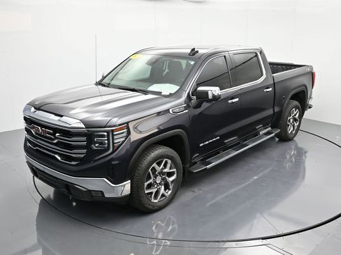 Used 2023 GMC Sierra 1500 SLT w/ SLT Premium Package image 35