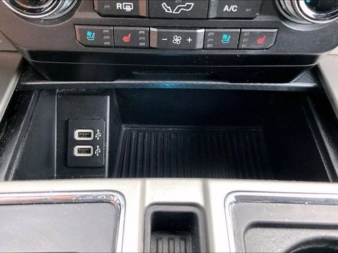 Used 2019 Ford F150 Lariat w/ Equipment Group 502A Luxury AWD/4WD image 16