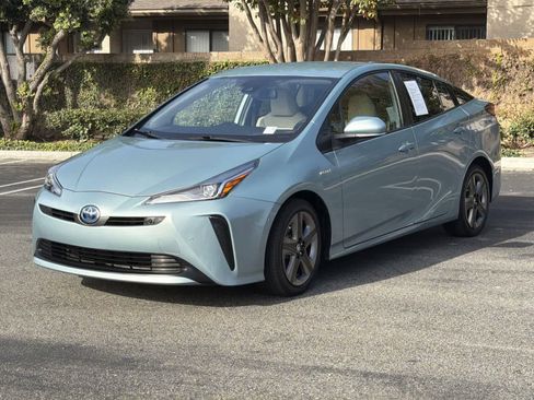 Used 2021 Toyota Prius L Eco image 8