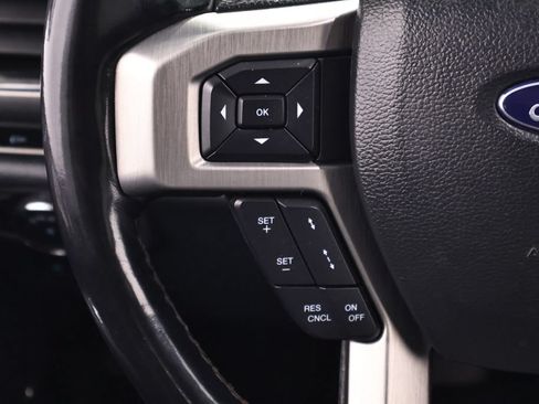 Certified 2022 Ford F350 Platinum AWD/4WD image 22