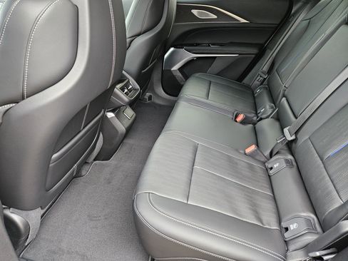 New 2026 Cadillac Lyriq Premium Luxury image 20