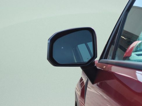 Certified 2025 Hyundai Santa Fe SEL FWD image 25