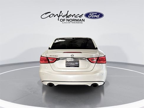 Used 2018 Nissan Maxima Platinum image 7