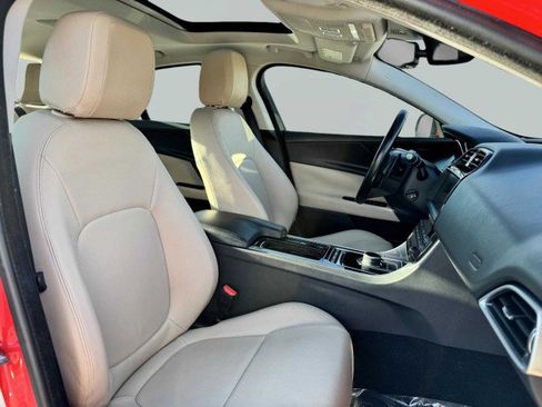 Used 2019 Jaguar XE Premium image 49